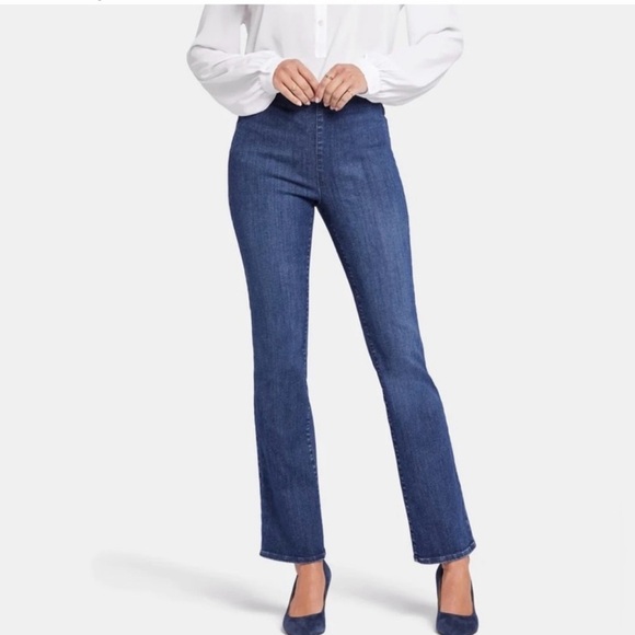 NYDJ Pull On Slim Bootcut Jeans Size Medium - Picture 1 of 6
